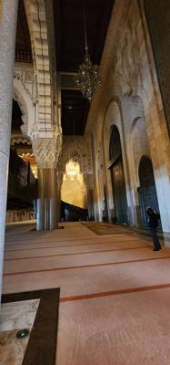 Today we visited the Hassan 2 Mosque with Sadie and her family.  VERY large and ornate.  Love the architecture.  3rd lar